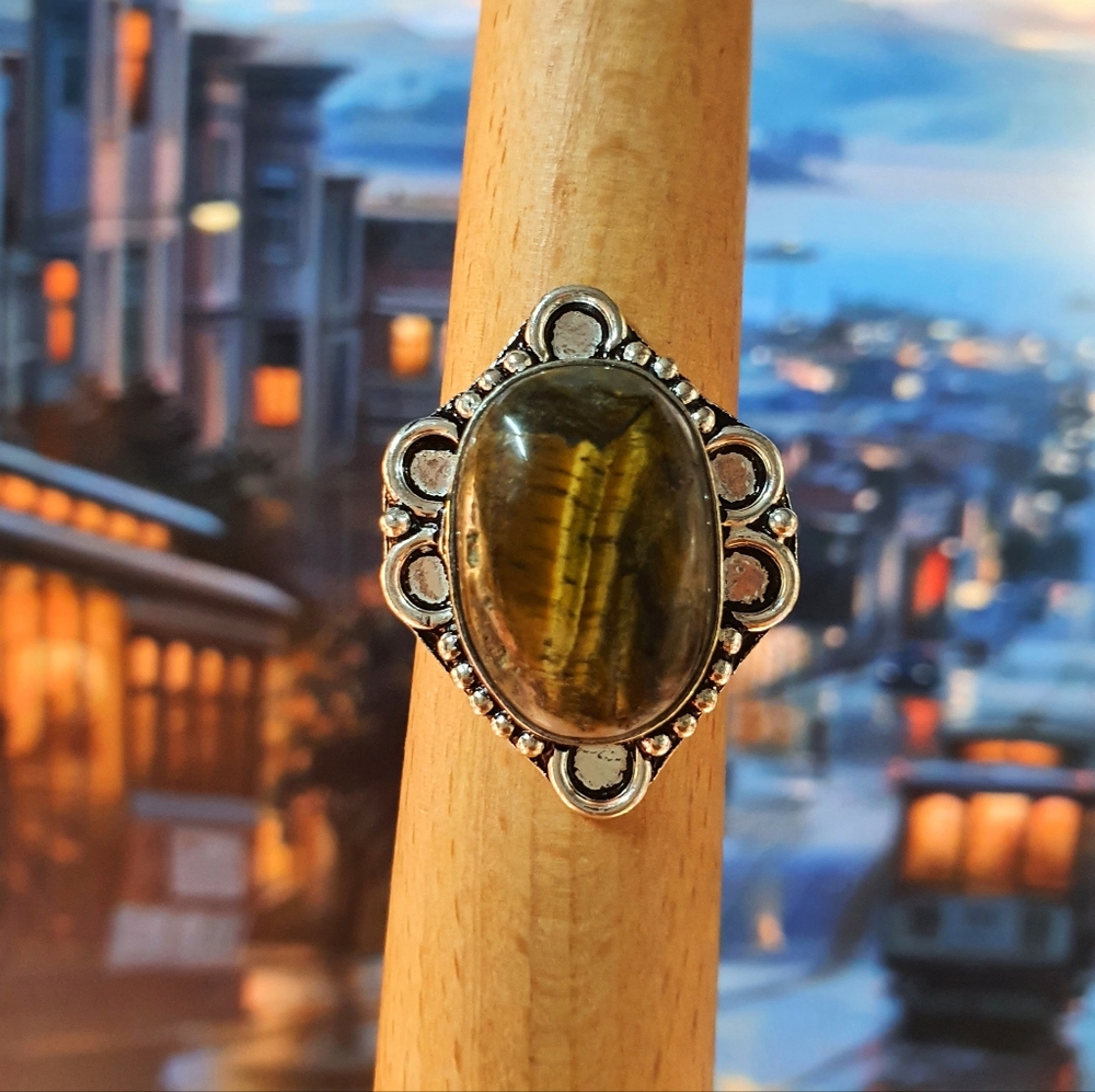 Tiger's Eye Sterling Silver Plated Ring Size 9